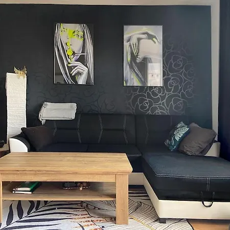 Sunset View, Near The Airport & Private Parking * Bratislava